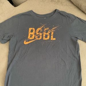 Boy’s Nike graphic baseball tee